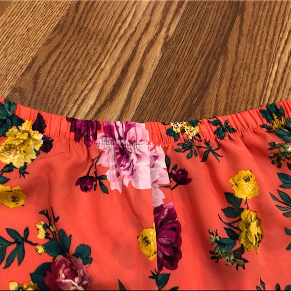 Flowy Shorts - Picture 3 of 3